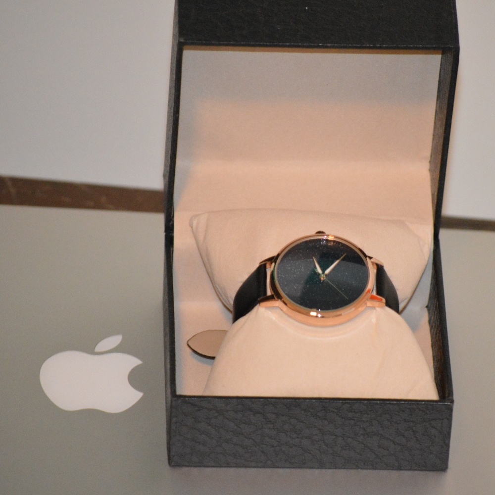 J.Market Watch Women's Waterproof Watch Adjustable - Picture 6 of 6
